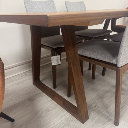 Skovby - SM105 Plank Table in Walnut Veneer Skovby - SM105 Plank Table in Walnut Veneer