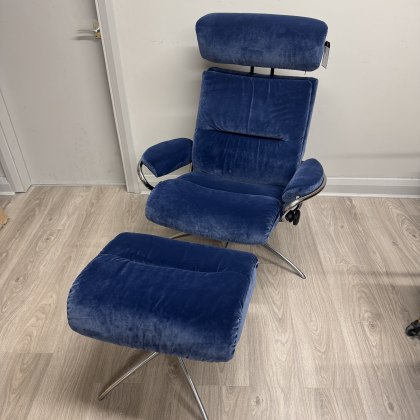 Stressless Tokyo - Recliner Chair & Stool Stressless Tokyo - Recliner Chair & Stool