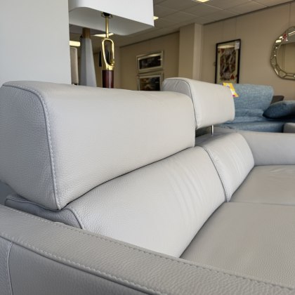 Natuzzi Editions - Greg - Large Leather Sofa with Electric Motion Natuzzi Editions - Greg - Large Leather Sofa with Electric Motion