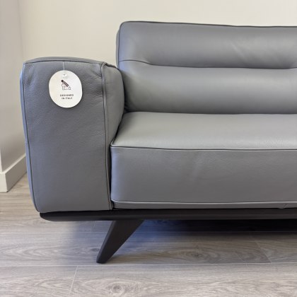 Natuzzi Editions - Adrenalina Large Sofa in Leather Natuzzi Editions - Adrenalina Large Sofa in Leather