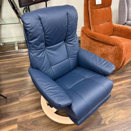 Stressless - Mayfair Medium Power Recliner - Leather - Last one only Stressless - Mayfair Medium Power Recliner - Leather - Last one only