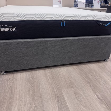 Silentnight - Kingsize Divan Base - 2 Drawers - Grey Fabric Silentnight - Kingsize Divan Base - 2 Drawers - Grey Fabric